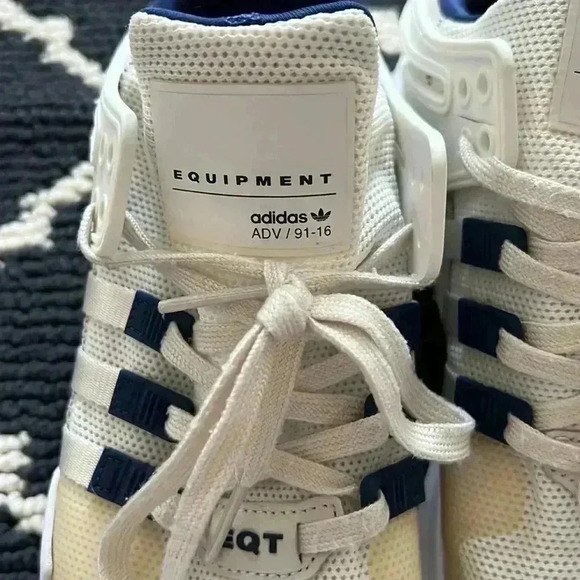 BIG KIDS SIZE 6.5 (Women’s 8.5) ADIDAS EQT - Picture 4 of 9